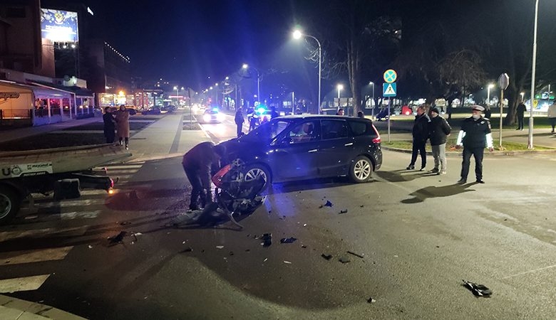 SUDAR OSAM VOZILA U DOBOJU U nesrećama povrijeđeno više osoba