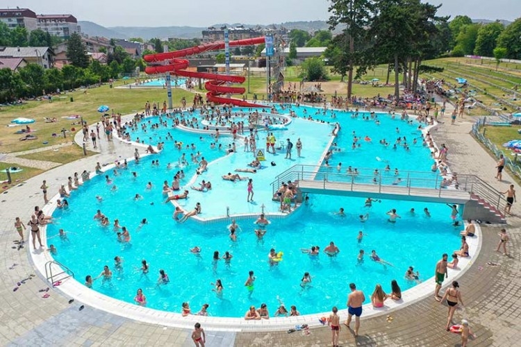 VRIJEME: Danas do 37 stepeni celzijusovih, predveče pljuskovi