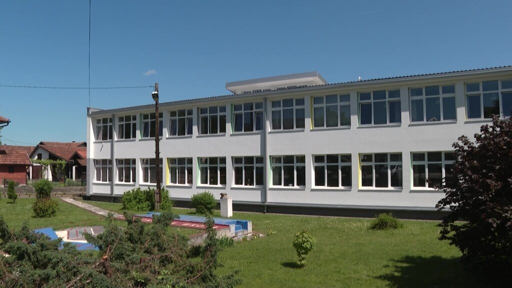 KAKMUŽ: Osnovna škola „Sveti Sava” obilježila jedan vijek postojanja (VIDEO)