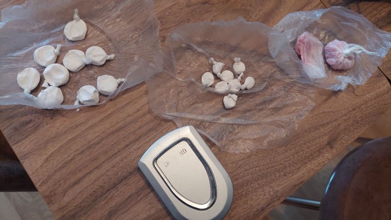 DOBOJ:  Кod jednog lica sa područja opštine Doboj Jug, FBiH, pronađen i oduzet „Spid“ i „Ekstazi“