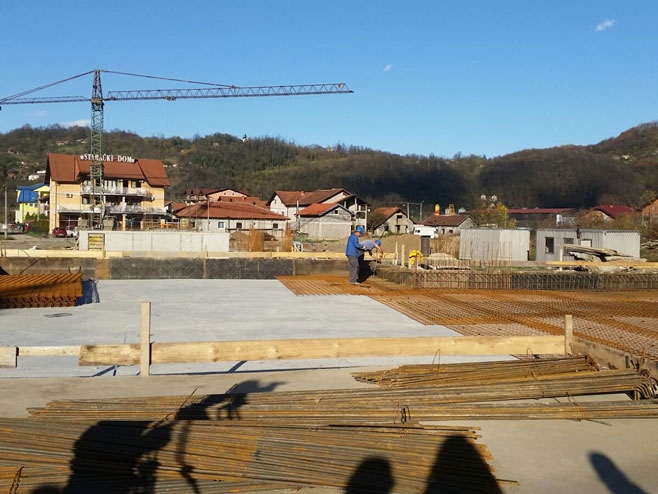 DOBOJ: Početkom marta kreće uređenje okoline zgrada za smještaj raseljenih u Barama