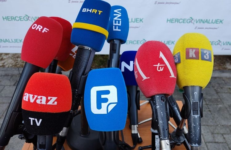 “Vlada Srpske želi gasiti medije kako bi ‘pojačala’ ugled i čast političara”