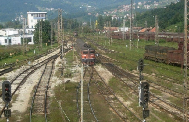 GASE LOKOMOTIVE U 10 SATI Željezničari stupaju u ŠTRAJK UPOZORENJA, jer nisu dobili povišicu