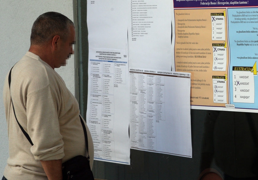 LISTE KAO POTJERNICE Koga nam to stranke nude za odbornike