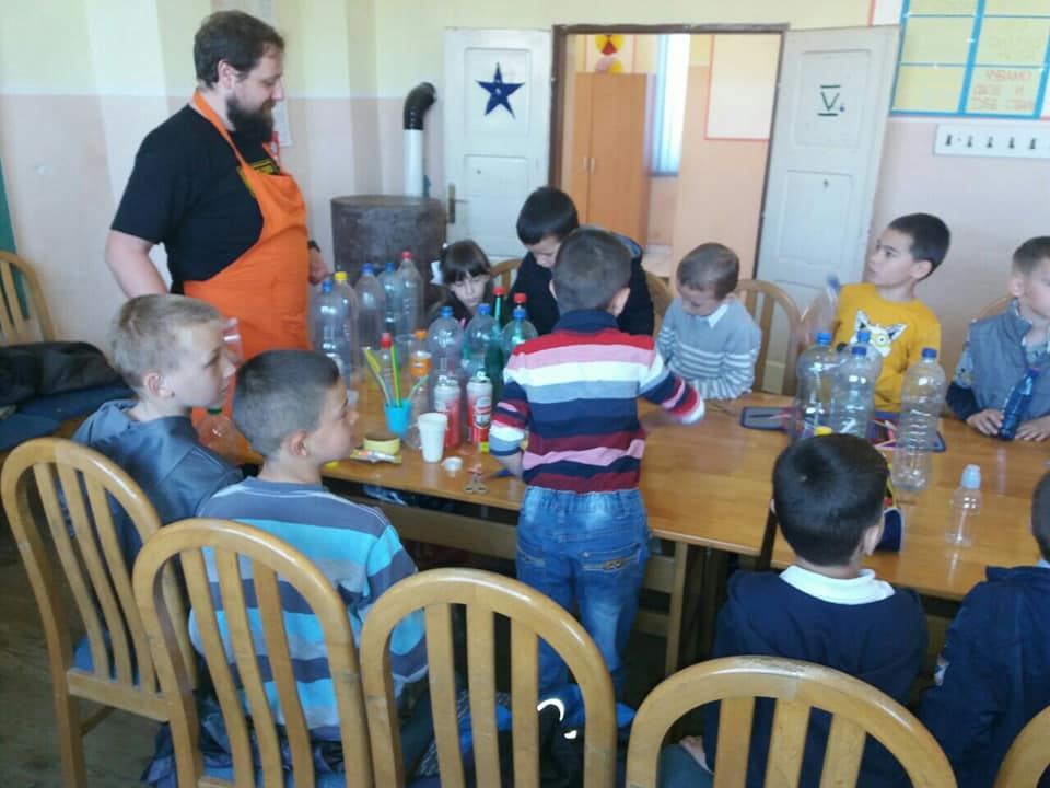 DOBOJ: Osnovci iz Lipca snimali emisiju "Moje selo veselo" (FOTO)