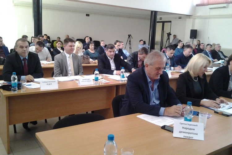 PREGRUPISAVANJA U DOBOJSKOJ SKUPŠTINI: Najpoželjniji dres Ujedinjene Srpske