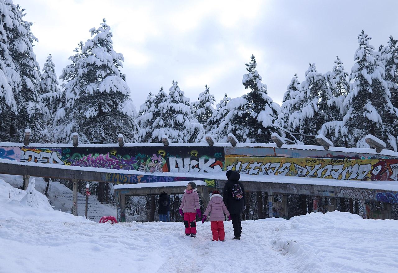 VRIJEME: Popodne sunčano i natprosječno toplo