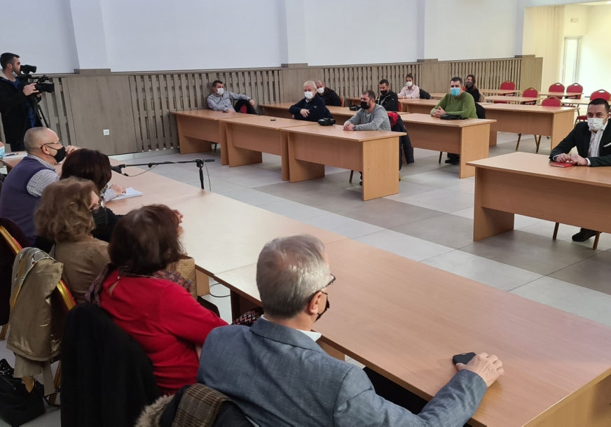 DOBOJ: Obren Petrović postaje sve nervozniji i nervozniji, da li će neko morati u zatvor?! (VIDEO)