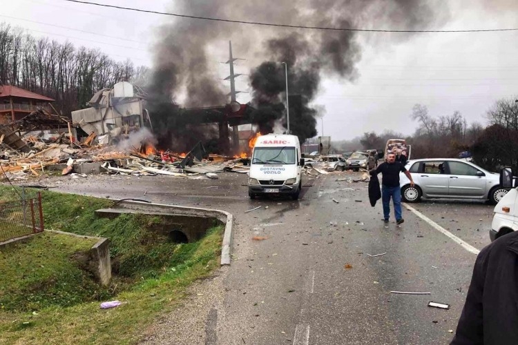 Petoro povrijeđeno u eksploziji na pumpi kod Zvornika