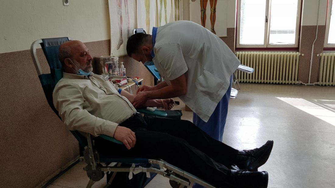 DOBOJ: Sveštenici dobrovoljno dali krv