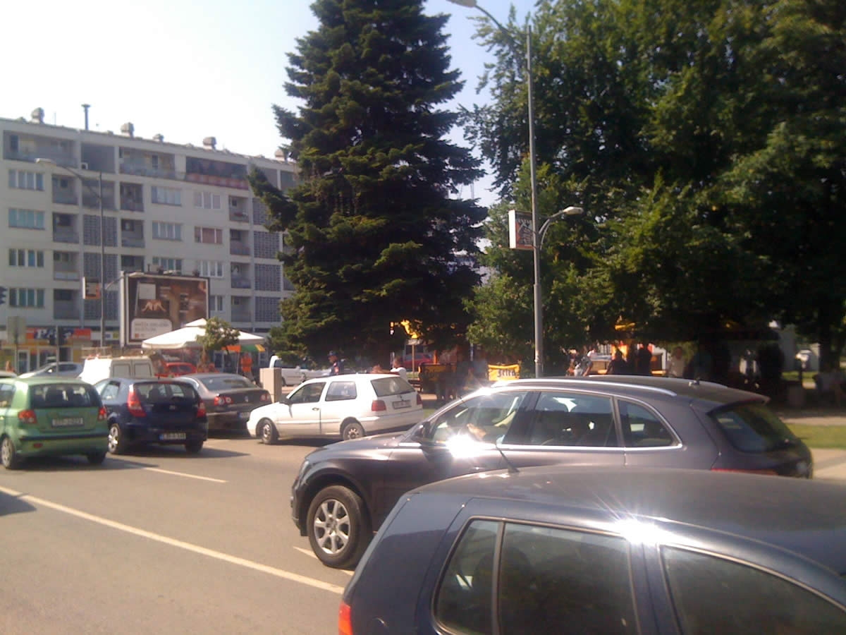 DOBOJ: Pijani vozač izazvao sudar (FOTO)