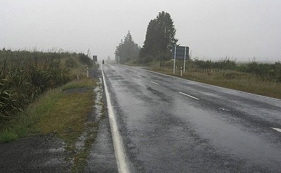 PUTEVI: Kolovoz klizav, jaki udari vjetra u Hercegovini