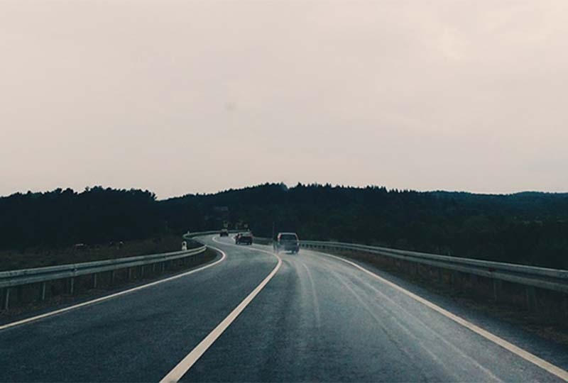 PUTEVI: Kolovozi mokri ili vlažni