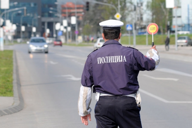 DOBOJ: Za osam dana evidentiran 1.071 saobraćajni prekršaj