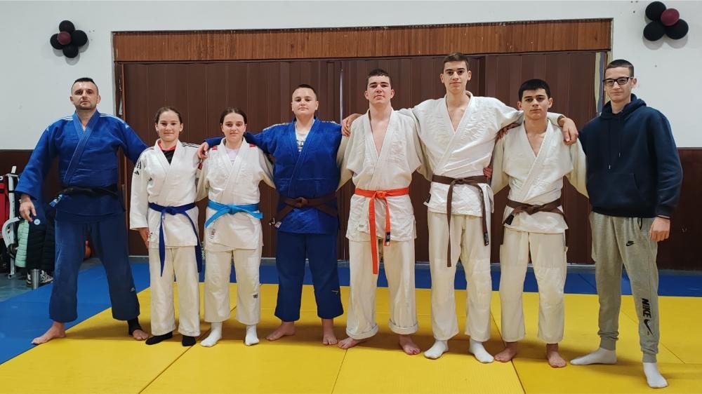 Takmičari Džudo kluba „Morote“ iz Petrova pred izazovima na domaćoj i međunarodnoj sceni