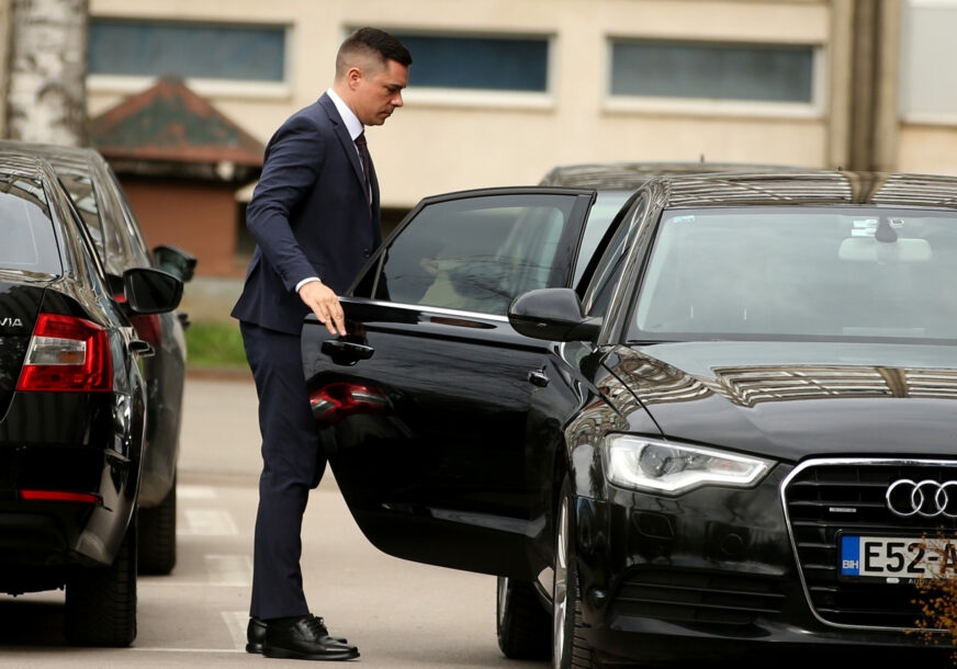 DILETANT: "To znaju i STUDENTI 2. GODINE PRAVA" Može li Parlamentarna skupština poništiti presude Suda BiH