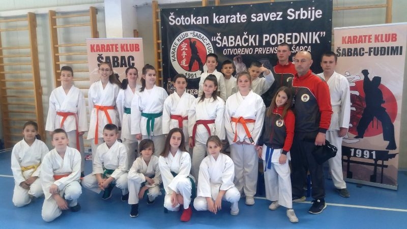 DOBOJ: Odličan nastup karatista "Vile" na 20 "Šabačkom pobedniku" (FOTO)