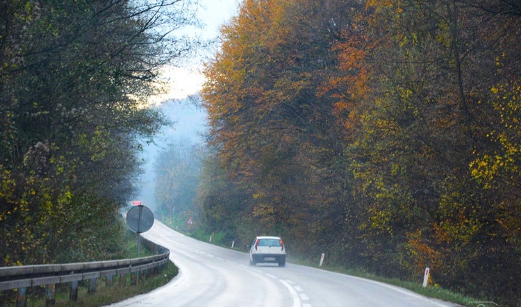 PUTEVI: Pretežno vlažni kolovozi