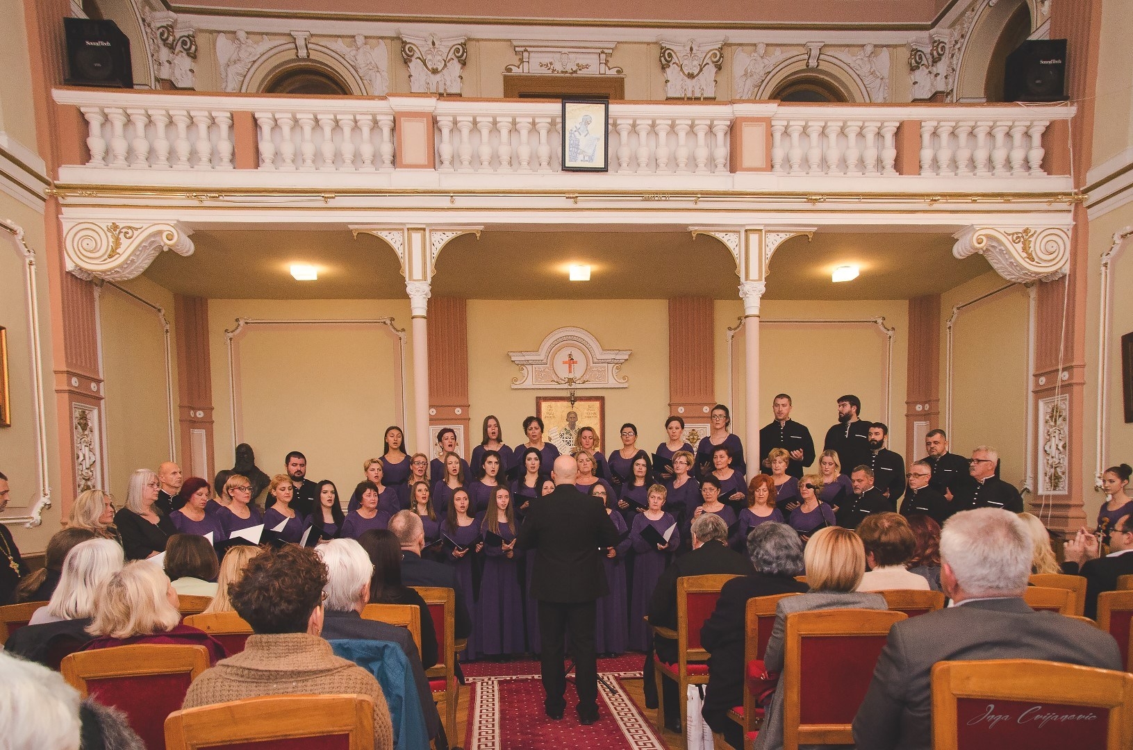 DOBOJ: "Bogoljupci" pod Fruškom Gorom (FOTO)