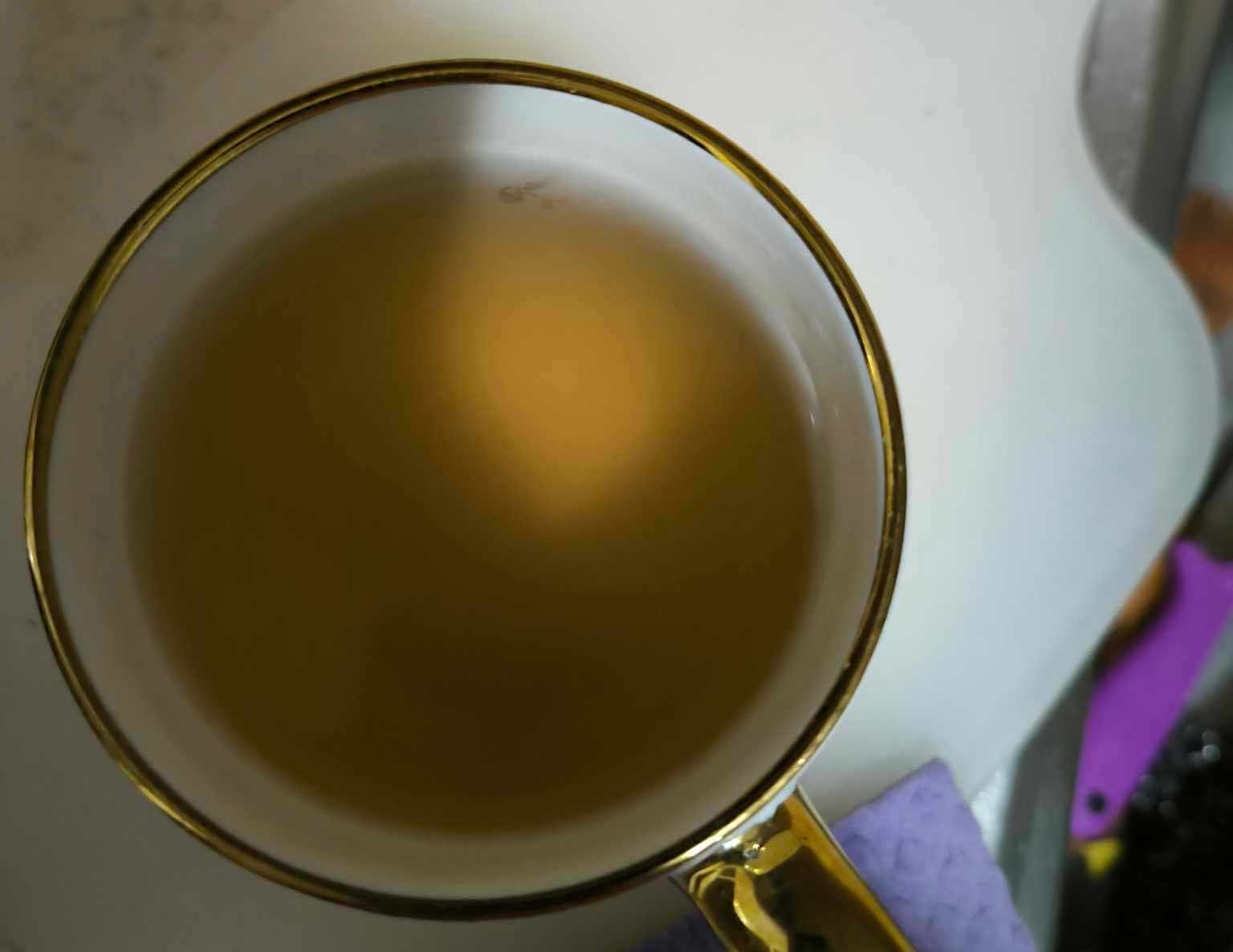 VODA IZ GRADSKOG VODOVODA NEISPRAVNA ZA DOMAĆINSTVA? Stanari u Ulici Vojvode Mišića zabrinuti (VIDEO)