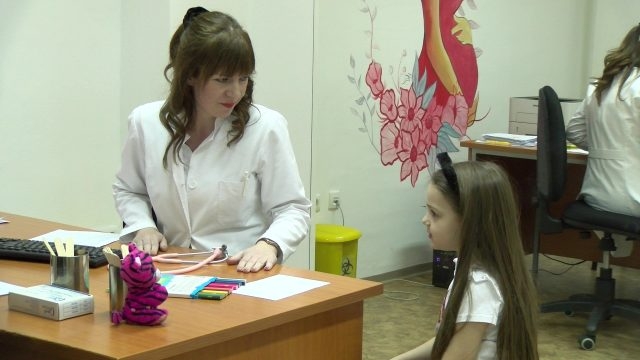 DOBOJ: U toku sistematski pregledi budućih školaraca (VIDEO)