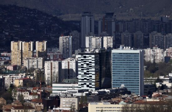 Danas u BiH i do 32 stepena, sutra slijedi burna promjena vremena