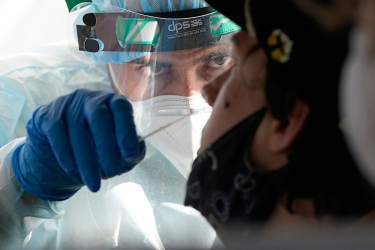 Preminulo 26 osoba u RS, još 511 novozaraženih koronom