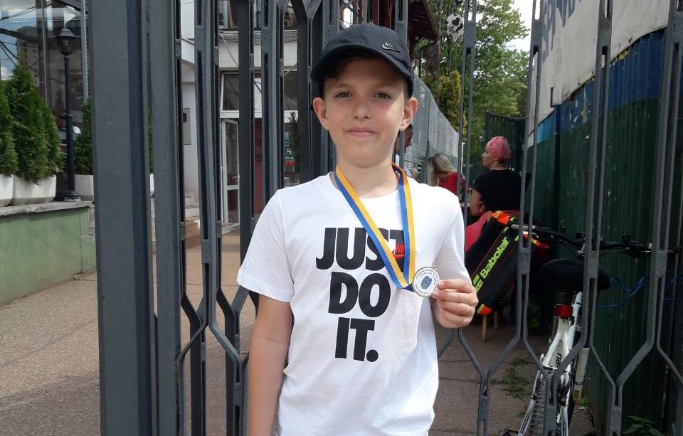 DOBOJ: Gordanu Šukurmi zlato, a Nikolini Kovačević i Filipu Jevtiću bronza u Tuzli