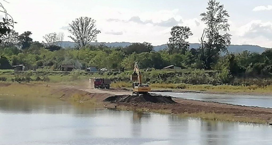 DOBOJ: Bespravno pregrađivanje korita rijeke Bosne, bez reakcije nadležnih, u vidu sankcija za počinioce