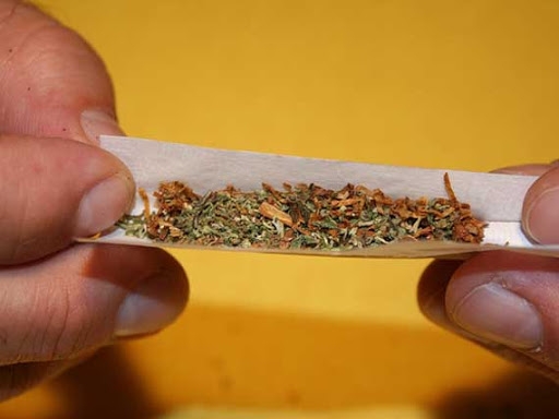 DOBOJ: Policija oduzela 3,7 grama marihuane, tri sjemenke i rizlu!?