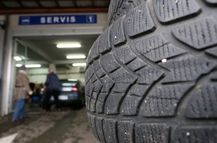 DOBOJ: Zimske gume od danas obavezne