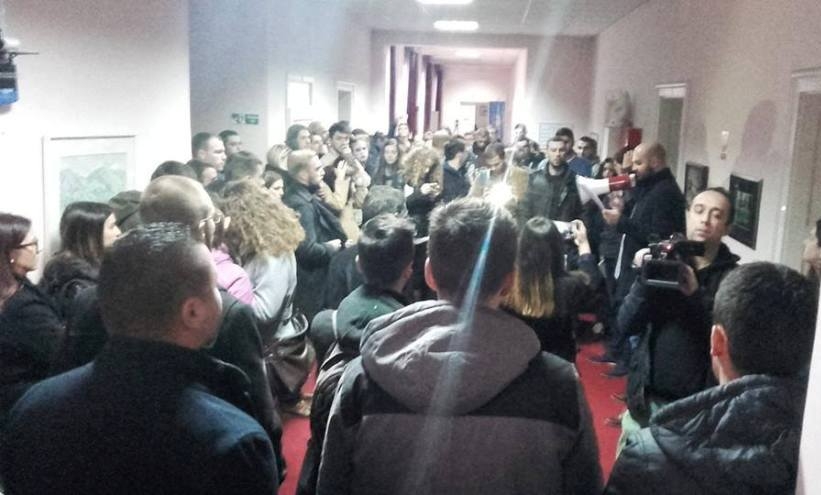 Studenti upali u zgradu Rektorata, iznose svoje zahtjeve!