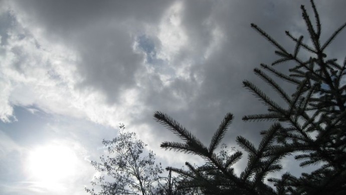 VRIJEME: Danas pretežno oblačno, ali toplije