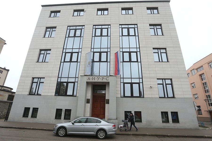 MUK AKADEMSKE ZAJEDNICE: Intelektualci kupljeni funkcijama i privilegijama