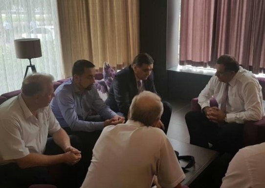 DOBOJ: Zajednički kandidat SNSD-a i SDS-a za gradonačelnika!?