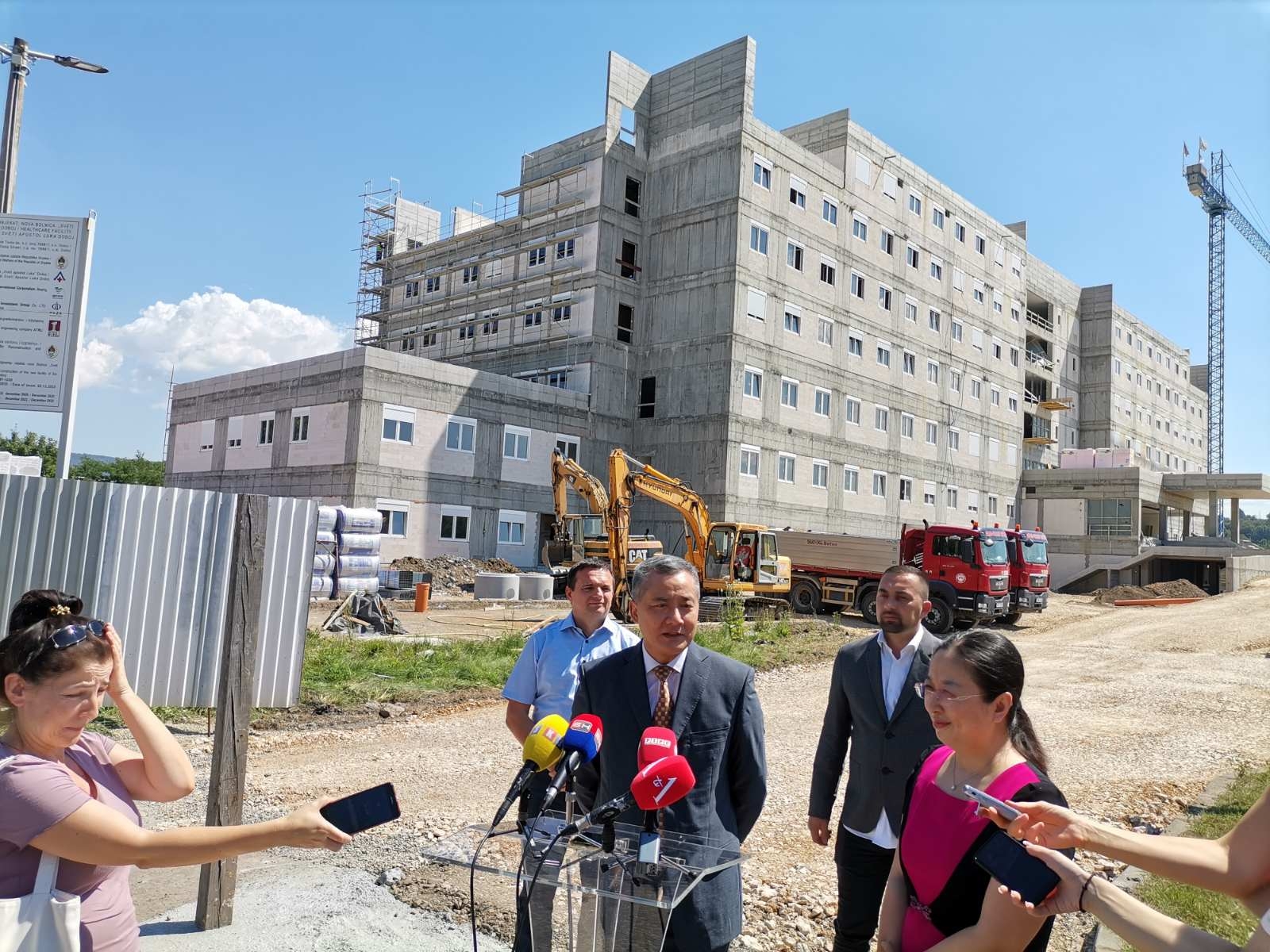 DOBOJ: Radovi na izgradnji nove bolnice napreduju predviđenom dinamikom (FOTO)