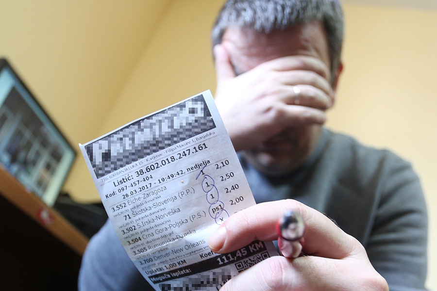 DOBOJ: Nudili “dojave” rezultata, pa im uzeli 22.300 KM