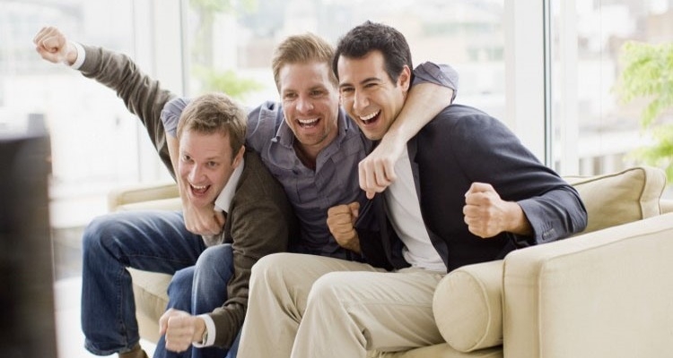 Prijatelj je onaj koji te voli iako te poznaje