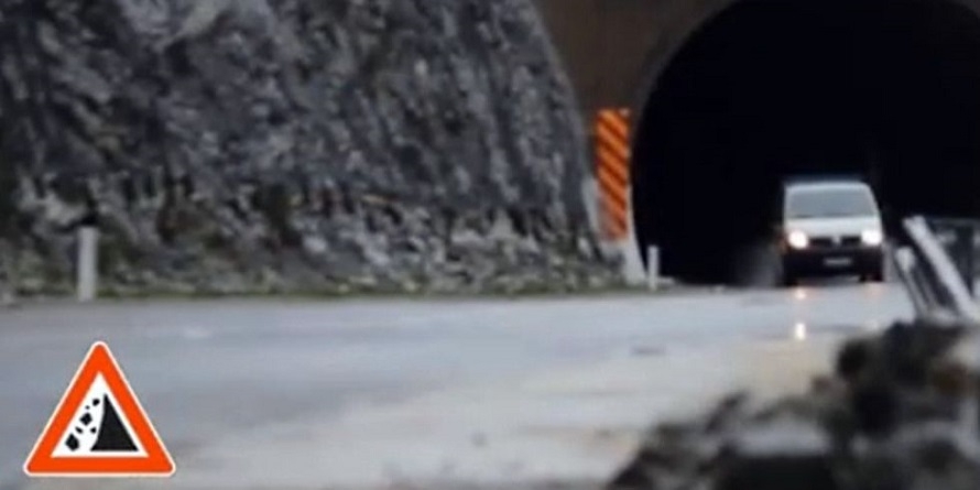 PUTEVI: Nesmetano odvijanje saobraćaja, oprez zbog odrona