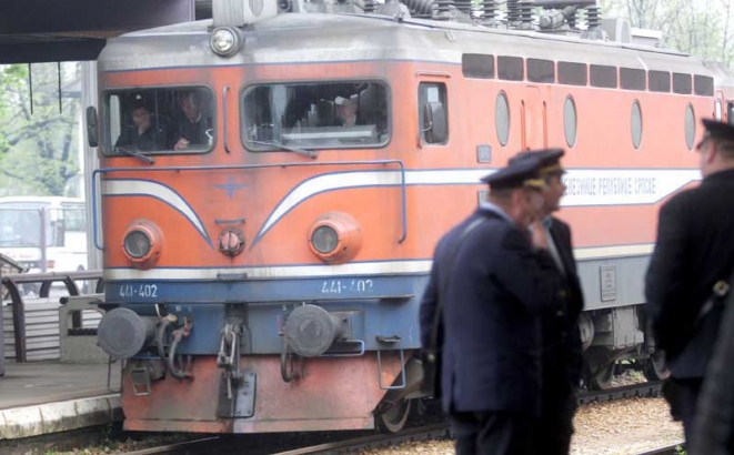 DOBOJ: Željezničarima prvi otkazi u junu