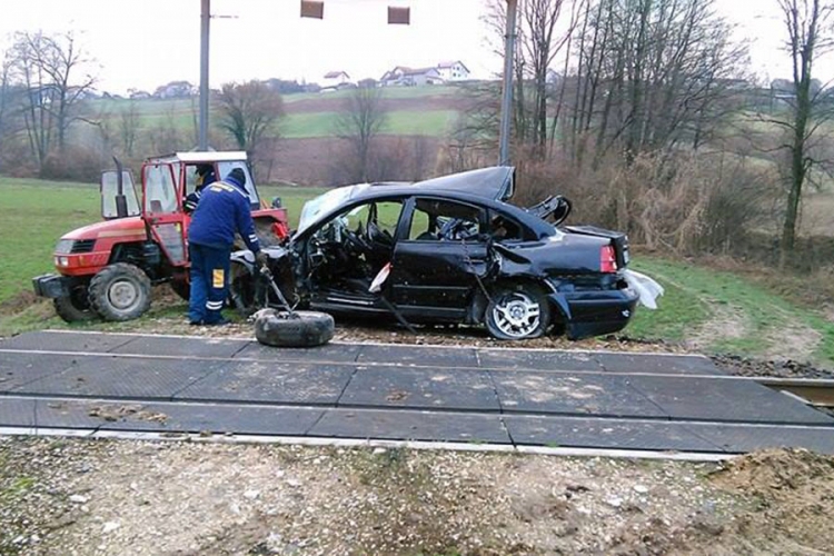 DOBOJ: Preminula i druga sestra Đedovac