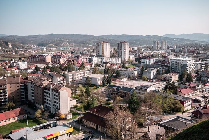 OGLAS: Iznajmljuje se stan od 42 m2, zgrada "Dobojka"