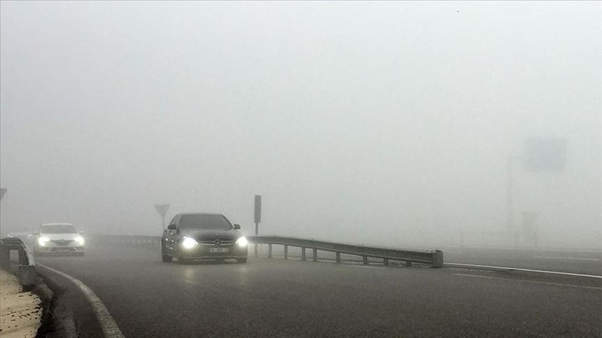 PUTEVI: Oprez zbog poledice i magle