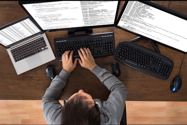 DOBOJ: "Planula" mjesta za poslovnog informatičara u Ekonomskoj školi