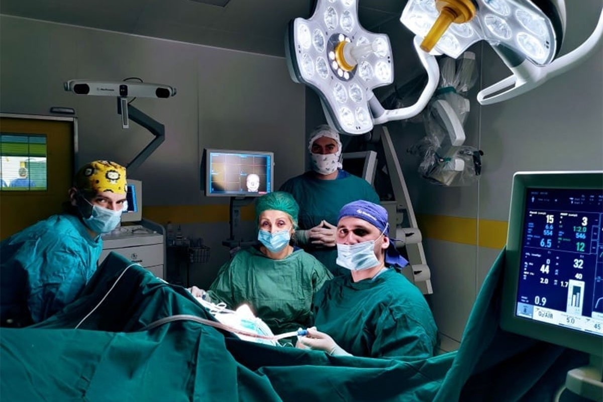BOLNICA DOBOJ: Uspješna operacija uz korištenje neuronavigacionog sistema
