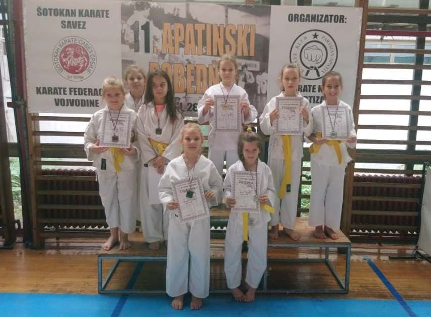 DOBOJ: Karatisti "Vile" drugi u ukupnom plasmanu u Apatinu (FOTO)