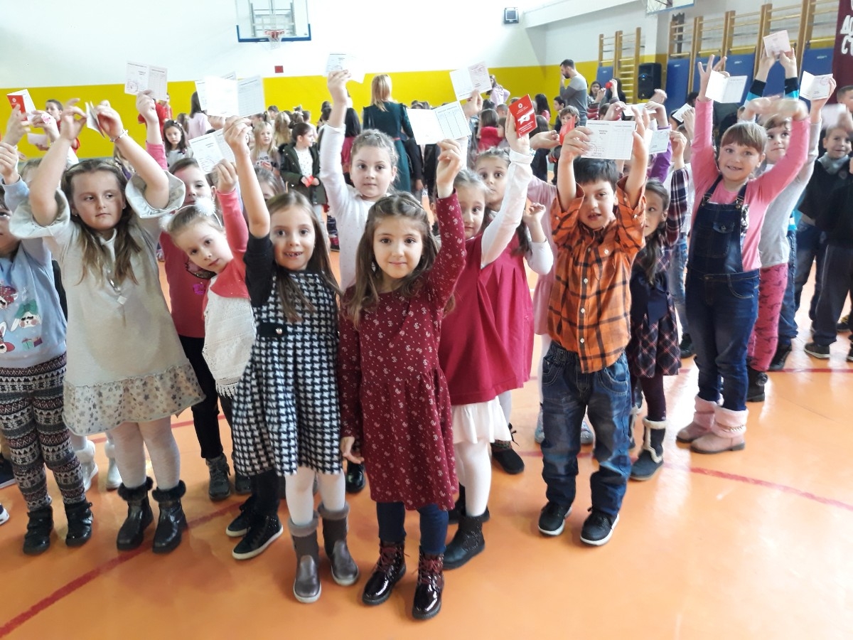 DOBOJ: Prijem prvaka u podmladak Crvenog krsta (FOTO)