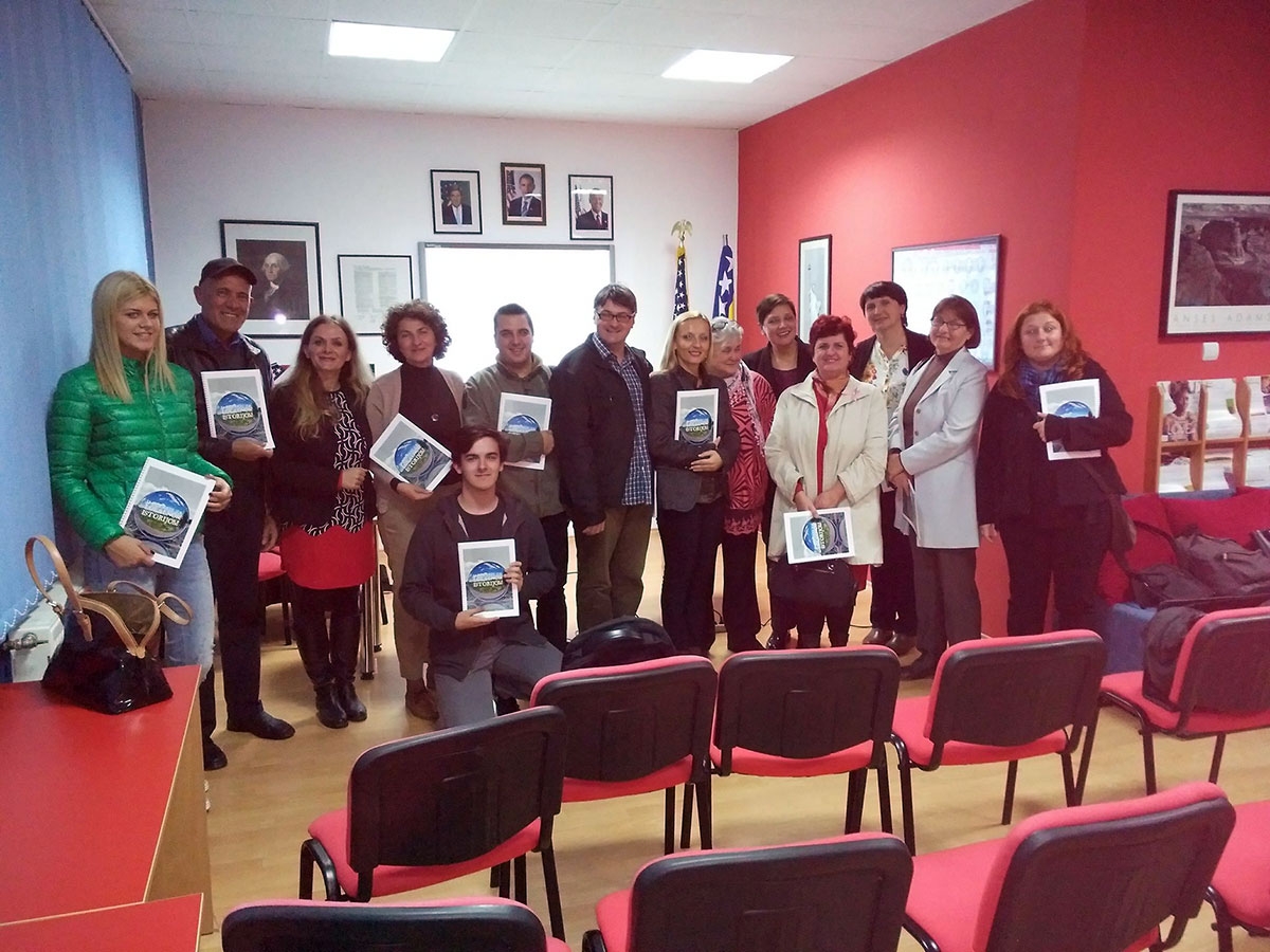 DOBOJ: Predstavljen pedagoški materijal „U potrazi za lokalnom istorijom“