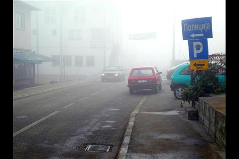 PETROVO: Magla na putevima