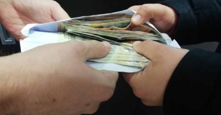 SVE SE SVODI NA SERTIFIKAT: Digitalizacija po koruptivnom receptu. Ko i kako uzima pare za informatičku opremu?!